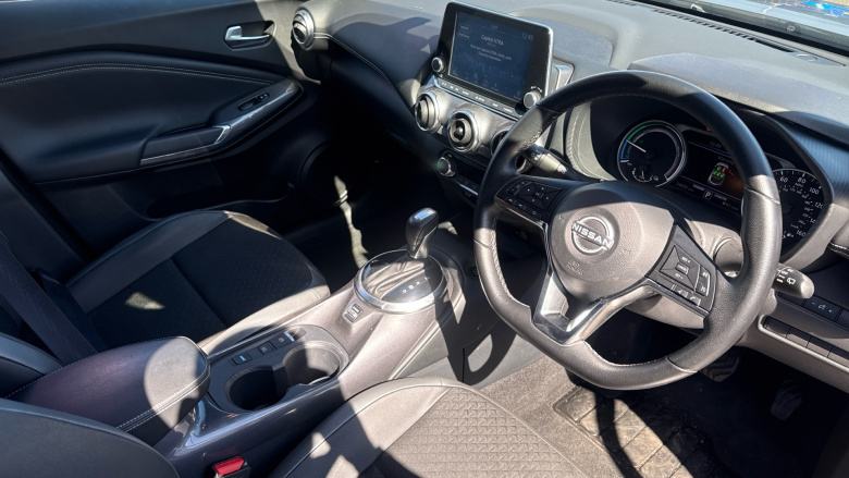Nissan Juke 1.6 Hybrid N-Connecta 5dr Auto Hybrid Hatchback